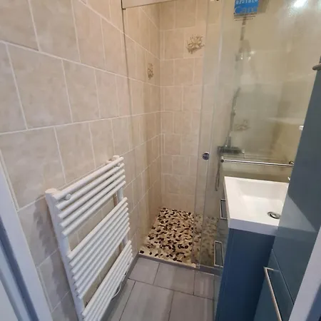 Maison En Pierre Climatisee 1,5 Km De La De Vertbois Holiday home